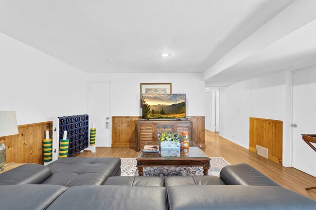 Photo - 707 Northumberland Heights Rd Unit ID1328904P