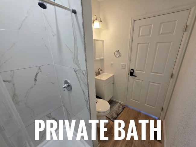 Photo - 1805 Dewhirst Dr