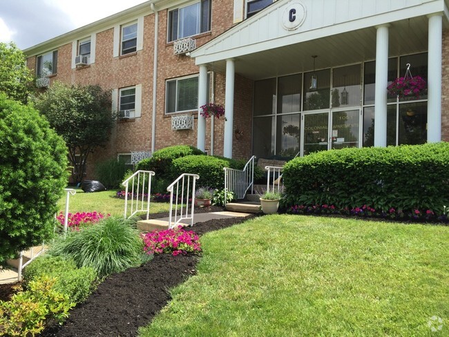 Building Photo - Colonial Grandview Rental