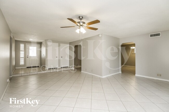 Photo - 2701 N Hartford St