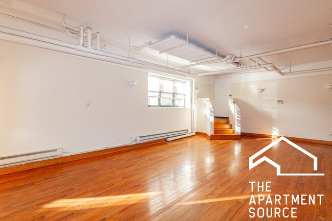 Building Photo - 3820 N Sheffield Ave Unit G