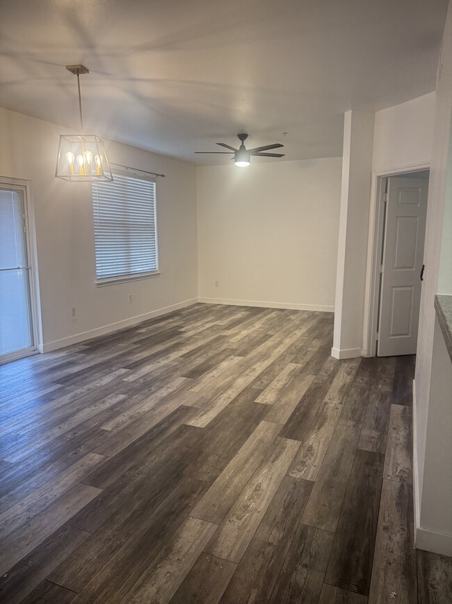 Photo - 12926 Ironstone Way