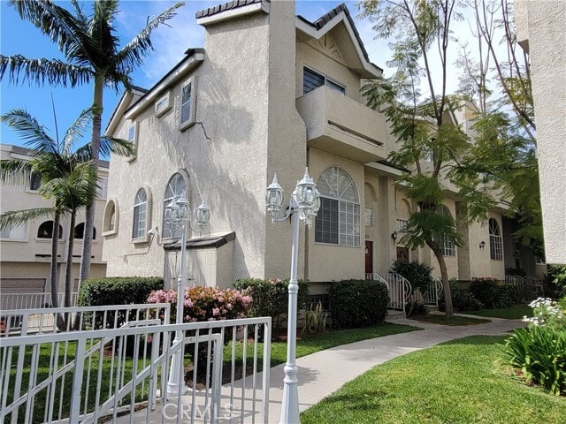 Building Photo - 15854 Jupiter Pl