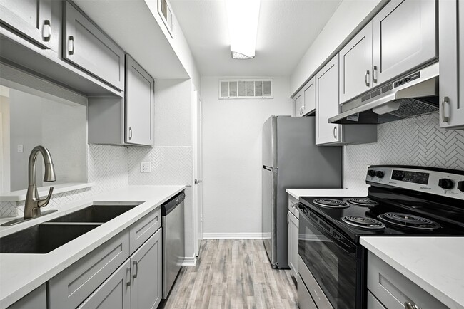 Building Photo - 2800 Jeanetta St Unit 803 Rental
