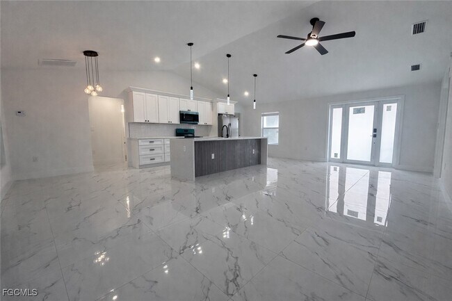 Photo - 649 Wilmington Pkwy