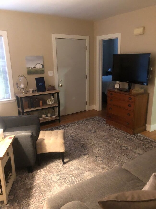 Photo - 204 1/2-204-1/2 Park Rd