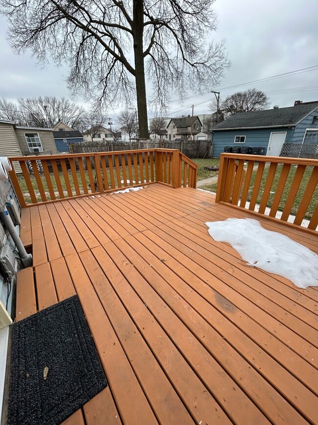 Photo - 3 Bedroom 2 Bathroom Apartment Near Gundersen Unidad 816