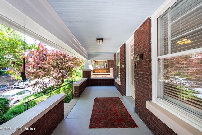 Photo - 1604 Edgeland Ave