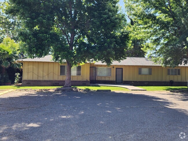 Building Photo - 21605 Mayfair Dr Rental