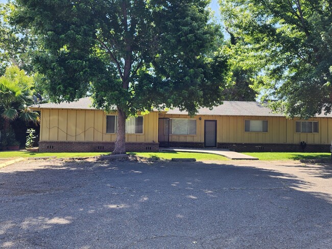 Photo - 21605 Mayfair Dr House
