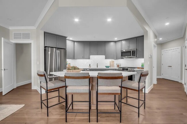 Photo - 55 Pointe Pl Unit 204