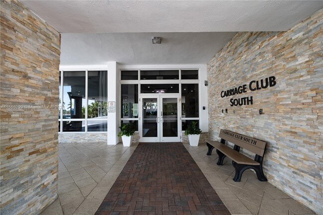Photo - 5001 Collins Ave Unit 12