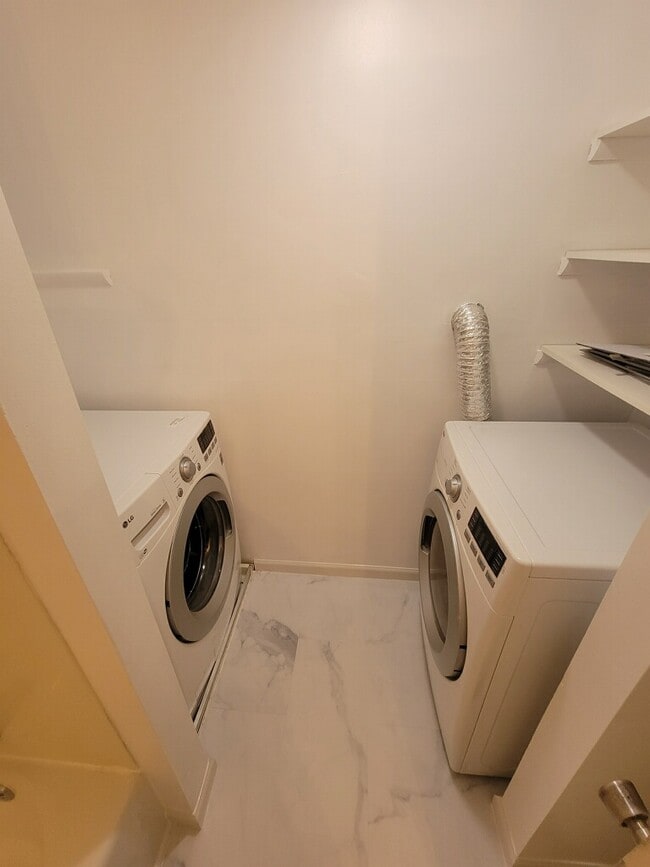 Photo - 175 Cranbrooke Dr