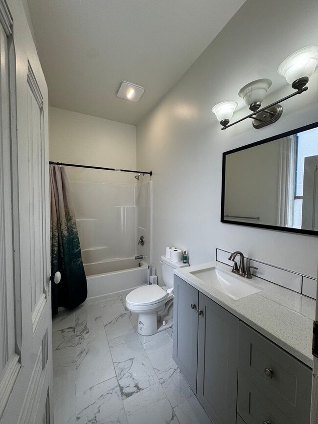 Photo - 910 8th St Unidad 910 1/2 8th ST