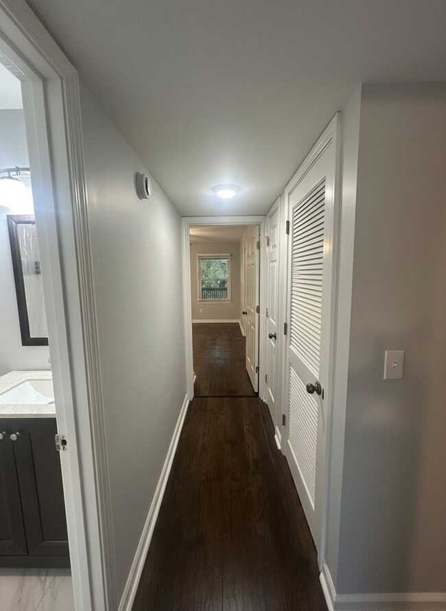 Photo - 207 Westfield Dr