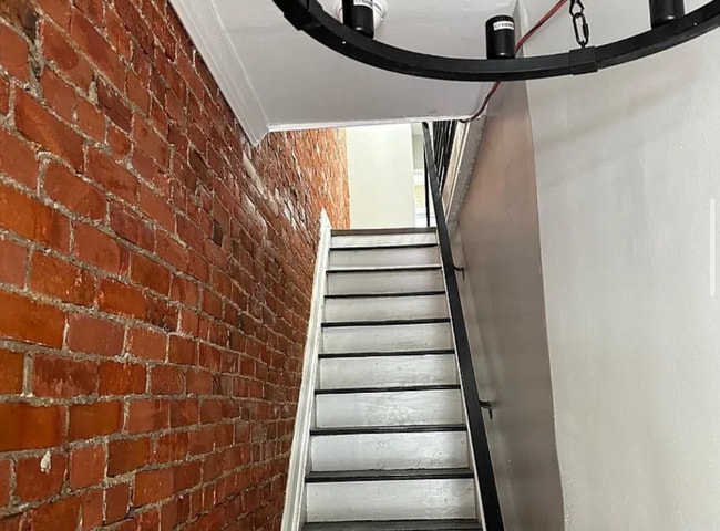 Photo - 417 N Salford St Unidad B