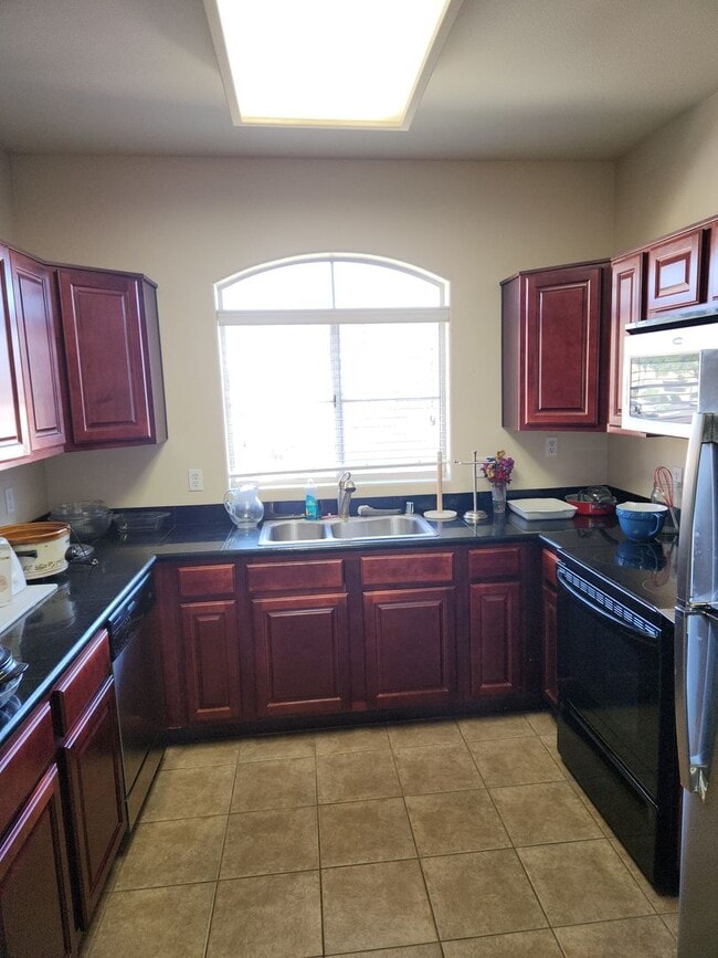 Photo - Upstairs 2bd 2ba Unit in Luxury Condo In Paradise Valley