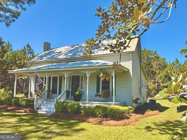 Photo - 1663 Thompson Ln