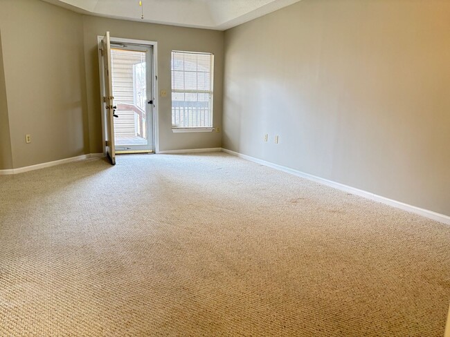 Photo - MOVE IN SPECIAL: 2 Bedroom, 2 Bathroom Condo in High Point! Unit 2D