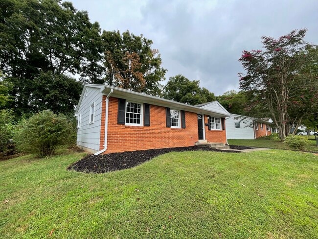 Photo - 4140 Granby Rd