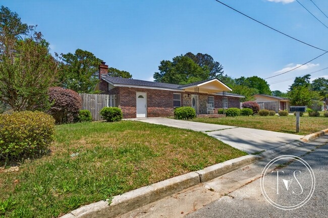 Photo - 113 Elm St