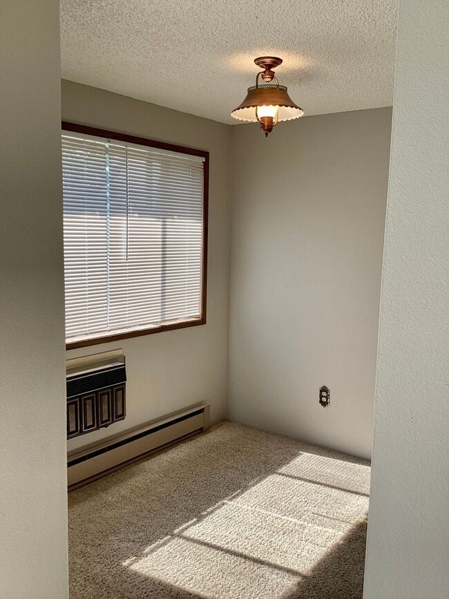 Photo - Cute 2 bed 1 bath apartment in nice neighb...