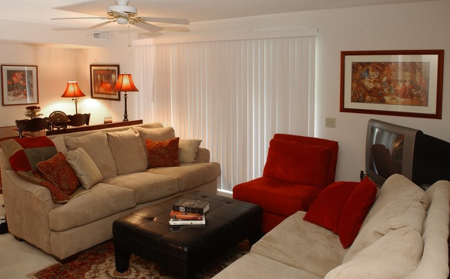 Photo - Moraine Commons