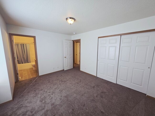 5042 W Lemonwood Ln