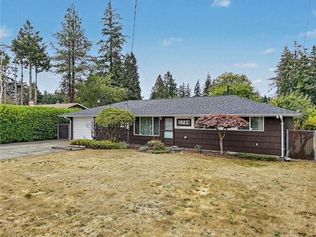 11704 Military Rd SW