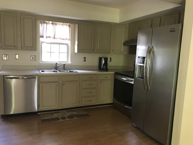 cocina - 1755 Weatherburn Dr