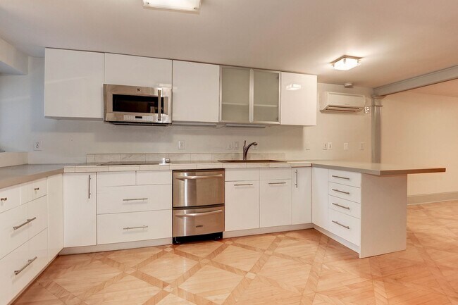 Photo - 3110 18th St NW Unit 2