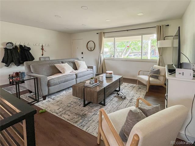 1421 Kendall Dr