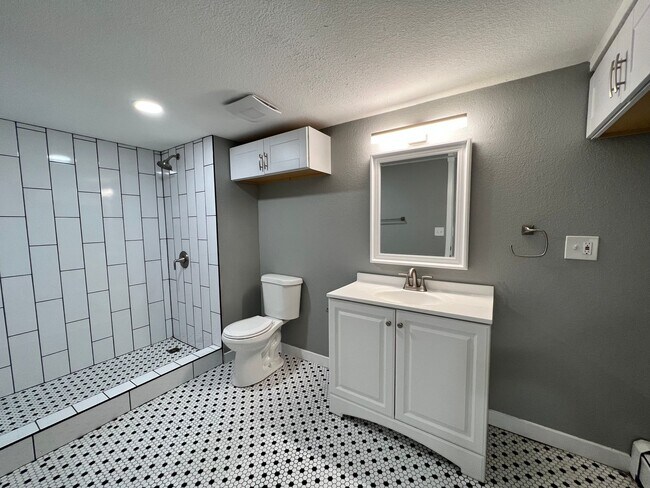 603 18th St Unit 603 18th St.- Unit B