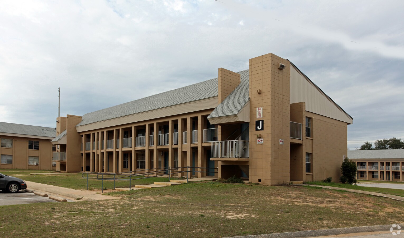 Photo - Pensacola Village Apartments