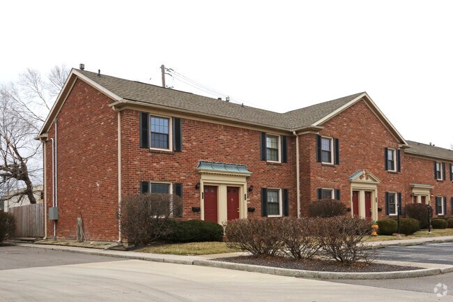 Photo - Hampton Court Condominiums