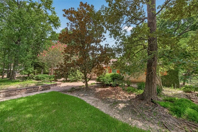 Photo - 19002 Mirror Lake Dr