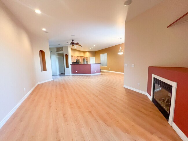 Building Photo - HOUSE - CORNVILLE/COTTONWOOD -GYM/POOL- VE...