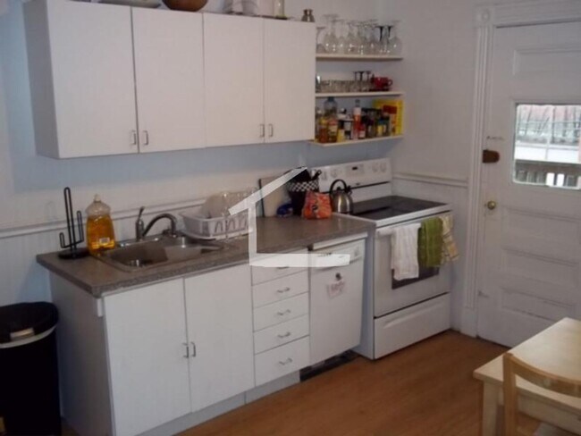 Photo - HOT BROOKLINE LISTING!!!!!