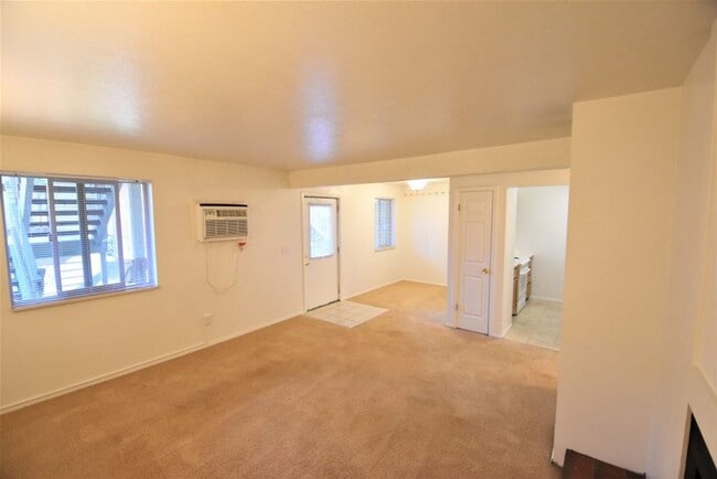 Photo - Spacious 2 Bedroom on Arapahoe