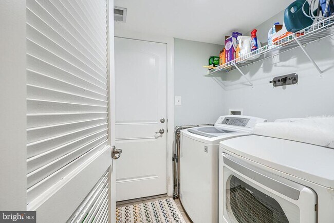 Photo - 432 Grand St