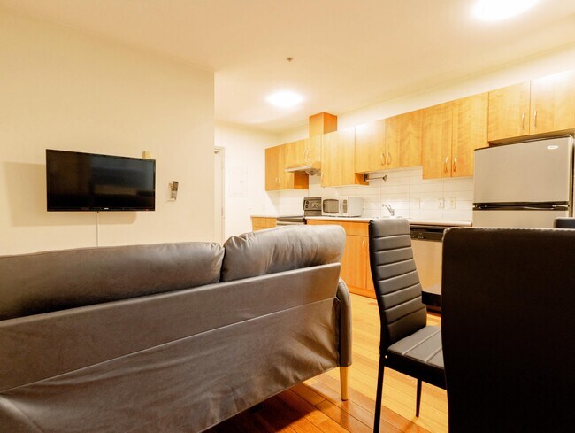 Photo - 440 Richards St Unit 303