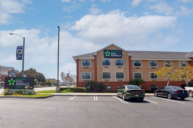 Furnished Studio-Los Angeles - Torrance