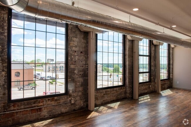 Building Photo - 116 N 3rd St Rental