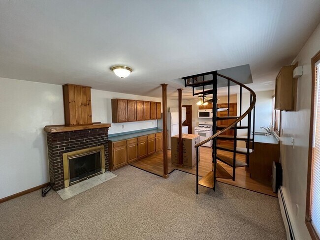 Photo - 139 Bay View Ave Unit 2