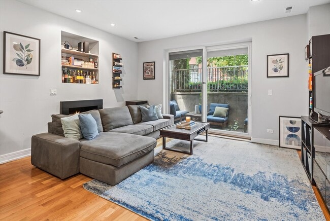 Photo - 4303 N Kenmore Ave