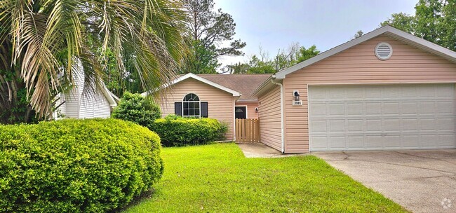 Building Photo - Spacious 2-Bed, 2-Bath Home with Modern Co...
