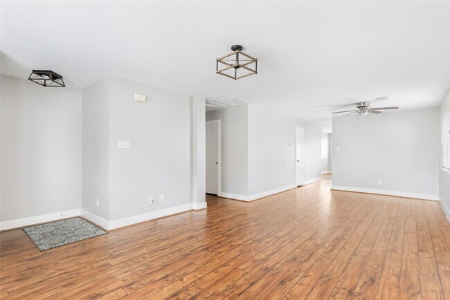 Photo - 20192 Alden's Oak