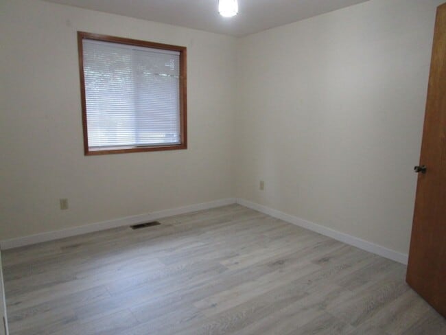 Photo - 25512 Minkler Rd