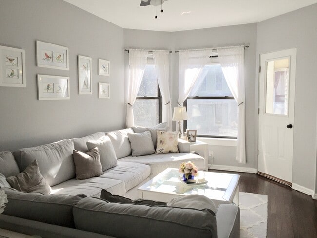 Photo - 3253 N Kenmore Ave Unit 2