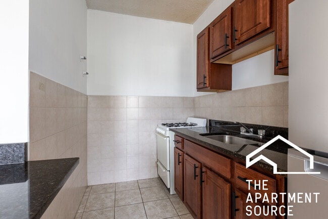 Photo - 2712 N Milwaukee Ave Unit 305